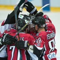 Latvijas hokeja izlase turnīru Liepājā noslēdz ar smagu uzvaru