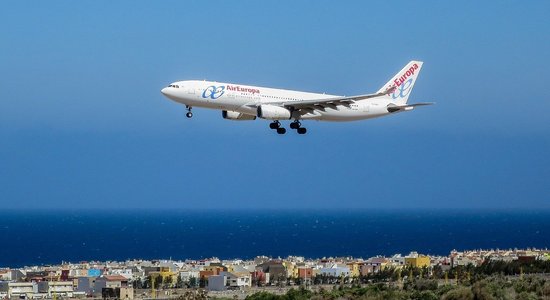 IAG par Spānijas 'Air Europa' iegādi maksās pusi no darījuma summas