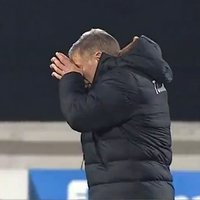 Video: Turcijas izlases treneris pēc dramatiskās uzvaras pār Latviju nespēj valdīt emocijas