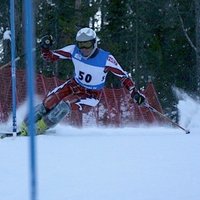 Kalnu slēpotājam Onskulim 18.vieta FIS sacensībās slalomā