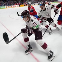 Balcers un Bļugers pievienojušies Latvijas hokeja izlasei
