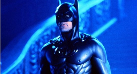 Режиссер "Бэтмена и Робина" извинился за фильм через 20 лет после премьеры