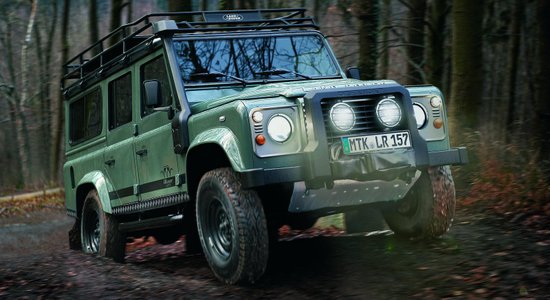 Land Rover предлагает возить ружья в особой машине