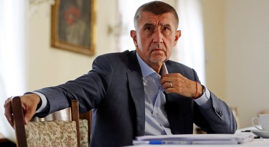 Čehijas premjers un prezidents noliedz apsūdzības nolaupīšanā un korupcijā