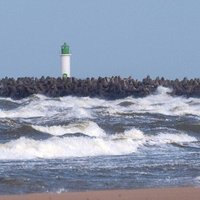 Stiprā vēja dēļ Latvijā slēgtas vairākas ostas