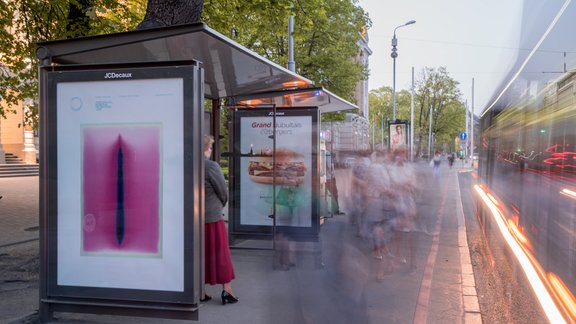 Rīgas fotomēneša izstāde sabiedriskā transporta pieturvietās - 7