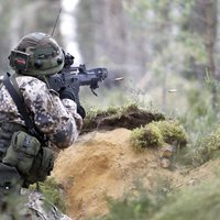 Militāro karjeru sāks 25 profesionālajā dienestā pieņemtie karavīri