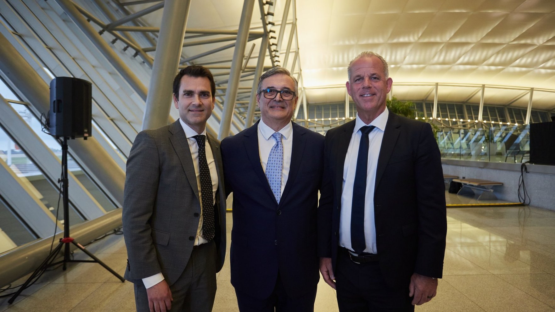 airBaltic închiriază avioanele sale către compania aeriană din Uruguay   