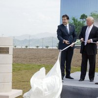 Gruzijā ceļ miljardiera Trampa vārdā nosauktu debesskrāpi