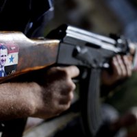 ASV komandieri vēlas atstāt Sīrijā ievestos ieročus kurdiem