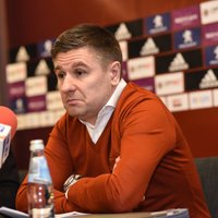Pahars atkāpjas no Latvijas futbola izlases galvenā trenera amata