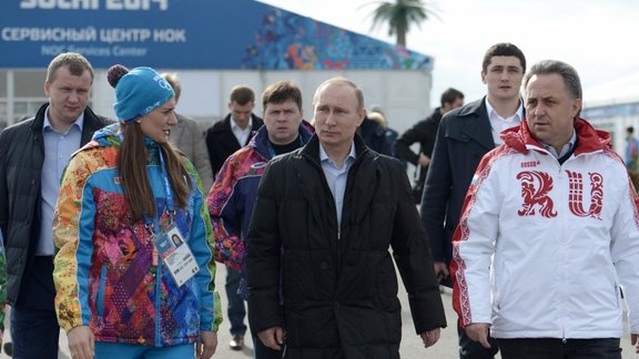 Elena Isinbaeva, Vladimir Putin and Vitaly Mutko