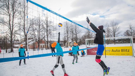  Ziemas festivāla pirmajā dienā sadalīta lielākā daļa medaļu komplektu - 13