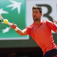 Džokovičs uzvar 'French Open' un kļūst par titulētāko tenisistu vēsturē