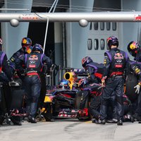 'Red Bull' atņem 'McLaren' ātrākā pitstopa rekordu