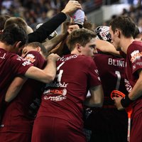 Latvijas florbola izlase uzvar Igauniju un Triju nāciju turnīru noslēdz otrajā vietā