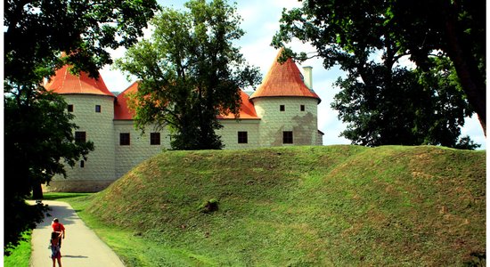 Bauskas pils tornī sestdien varēs vērot zvaigznes un zvaigznājus