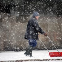 Otrdien vietām Latvijā stipri snigs