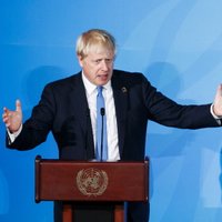 Lielbritānija gaida ES atbildi par 'Brexit' atlikšanu, norāda Džonsons