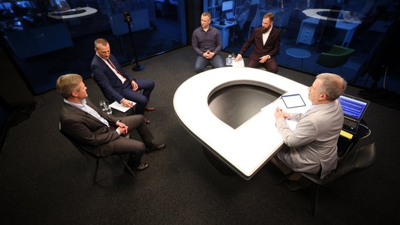 "Beigtu" skaitītāju dēļ pārmaksāti miljoni par ūdens zudumiem. Vai verifikācijas atcelšana to mainīs?