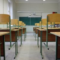 Учителя Рижского региона указывают на недостатки в новой модели зарплат