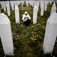 Tiesa: Nīderlandes armijas komandieri nav atbildīgi par Srebrenicu