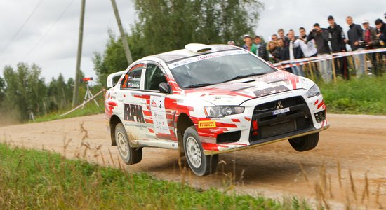 Rallijā 'Kurzeme' triumfē krievs Lukjaņuks