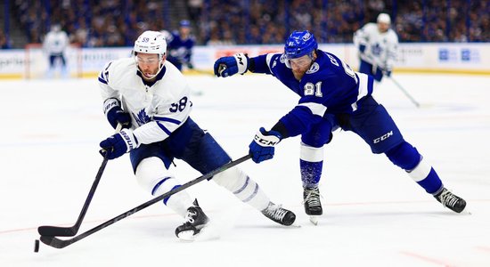 'Lightning' pārspēj 'Maple Leafs'; 'Kings' tiek pie 'sausās' uzvaras