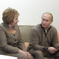 Западные СМИ: развод Путина не удивил россиян
