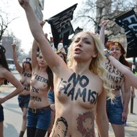 Движение FEMEN объявило об уходе из Украины