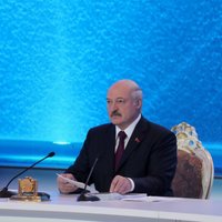 Nausēda piedāvājis Lukašenko palīdzību medicīnas preču sagādē