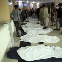 Терроризм. После серии взрывов у школы в Кабуле погибли десятки человек