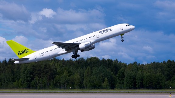 AirBaltic - 12