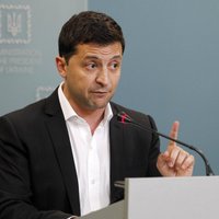 Zelenskis piekrīt 'Šteinmeiera formulai' par Donbasu; Porošenko nosoda