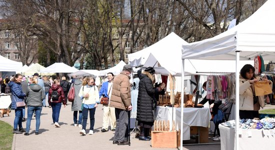 Vērmanes dārzā un Esplanādē tirdziņi turpmāk notiks ne biežāk kā reizi mēnesī