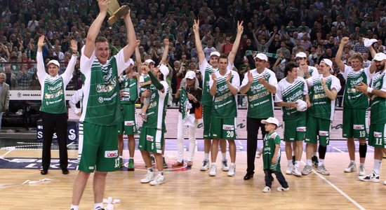 'Žalgiris' basketbolisti 14. reizi uzvar Lietuvas čempionātā