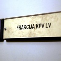 После голосования по "теме Витенбергса" из фракции KPV LV вышло четыре депутата, осталось лишь пять