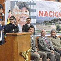Bolīvija nacionalizē Spānijas uzņēmumiem piederošas lidostas