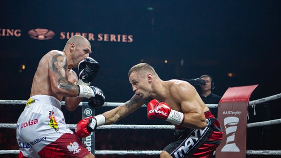 Bokss, WBSS pusfināls: Mairis Briedis - Kšištofs Glovackis  - 4