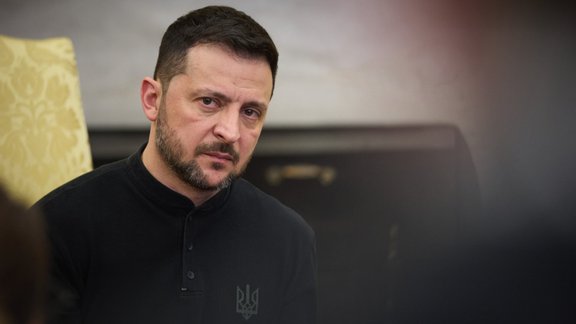 Pirms Trampa sarunas ar Putinu Zelenskis ticies ar ASV amatpersonām Romā