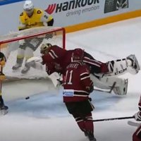 Video: Salāks un Gilīsa pašaizliedzīgā spēle iekļūst KHL sezonas atvairījumu TOP 10