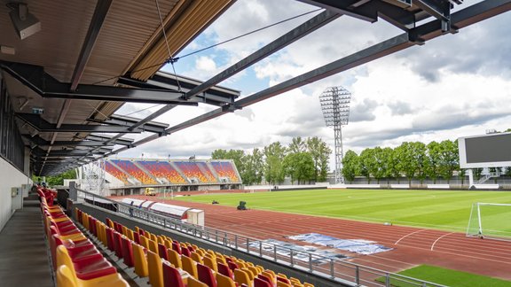 "Daugavas" stadions: izbīdāmais jumts nodots ekspluatācijā - 13