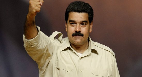 Мадуро обвалил валюту Венесуэлы и поднял цены на бензин на 1300%