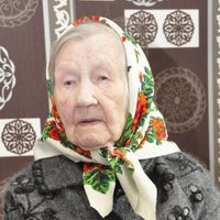 Daugavpils novada iedzīvotājai Veronikai Filmanovičai apritējuši 102 gadi