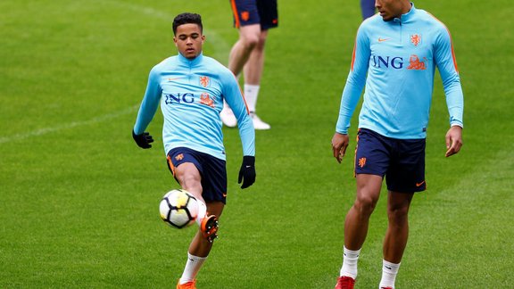 Justin Kluivert and Virgil van Dijk