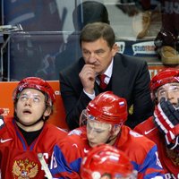 Krievijas hokeja izlasē notikusi galvenā trenera maiņa