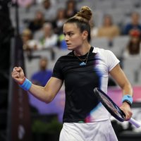 Sakari garantē vietu WTA noslēguma turnīra pusfinālā