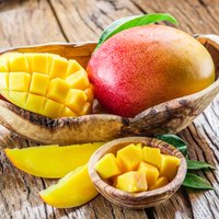Vitamīnu uzņemšanai un veselības stiprināšanai. Kāpēc ēst eksotisko mango un kad tas var kaitēt