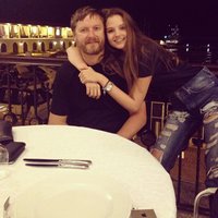 Евгений Кафельников прокомментировал Instagram-славу своей дочери