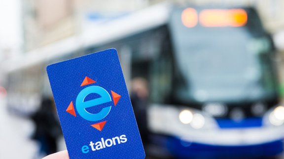 E-talons, Rīgas satiksme, sabiedriskais transports